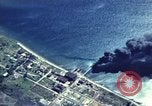 Standbild strafing von japanischen Flugzeugen Pacific Theater, 1944, aus Sekunde 20 historischem Filmmaterial Videoclip 65675074888