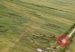 Standbild strafing von japanischen Flugzeugen Pacific Theater, 1944, aus Sekunde 62 historischem Filmmaterial Videoclip 65675074888