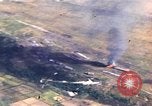 Immagine di Bombardamento aereo giapponese Teatro pacifico, 1944, secondo 4 filmato di repertorio 65675074897