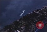 Immagine di Bombardamento giapponese magazzini Teatro pacifico, 1944, secondo 21 filmato di repertorio 65675074899