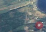 Standbild strafing japanischen Frachter Pacific Theater, 1944, aus Sekunde 4 historischem Filmmaterial Videoclip 65675074900