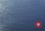 Standbild strafing japanischen Frachter Pacific Theater, 1944, aus Sekunde 23 historischem Filmmaterial Videoclip 65675074900