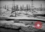 Immagine di Derricks United States USA, 1938, secondo 3 filmato di repertorio 65675074905