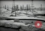 Immagine di Derricks United States USA, 1938, secondo 4 filmato di repertorio 65675074905