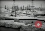 Immagine di Derricks United States USA, 1938, secondo 6 filmato di repertorio 65675074905