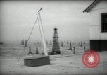 Immagine di Pozzi di petrolio California United States USA, 1938, secondo 16 filmato di repertorio 65675074906