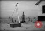 Immagine di Pozzi di petrolio California United States USA, 1938, secondo 18 filmato di repertorio 65675074906