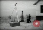 Immagine di Pozzi di petrolio California United States USA, 1938, secondo 24 filmato di repertorio 65675074906