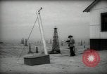 Immagine di Pozzi di petrolio California United States USA, 1938, secondo 26 filmato di repertorio 65675074906
