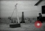 Immagine di Pozzi di petrolio California United States USA, 1938, secondo 44 filmato di repertorio 65675074906