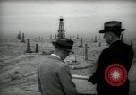 Immagine di Pozzi di petrolio California United States USA, 1938, secondo 54 filmato di repertorio 65675074906