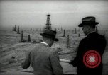 Immagine di Pozzi di petrolio California United States USA, 1938, secondo 55 filmato di repertorio 65675074906
