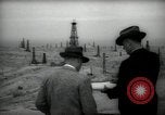 Immagine di Pozzi di petrolio California United States USA, 1938, secondo 56 filmato di repertorio 65675074906
