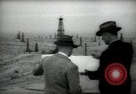 Immagine di Pozzi di petrolio California United States USA, 1938, secondo 62 filmato di repertorio 65675074906