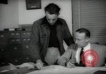 Immagine di Lavoratori a scrivania Taft California USA, 1938, secondo 42 filmato di repertorio 65675074907