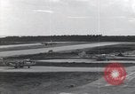 Standbild B-29 Superfortress Bombers Insel Tinian Marianen, 1945, aus Sekunde 13 historischem Filmmaterial Videoclip 65675074910