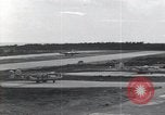 Standbild B-29 Superfortress Bombers Insel Tinian Marianen, 1945, aus Sekunde 14 historischem Filmmaterial Videoclip 65675074910