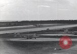 Standbild B-29 Superfortress Bombers Insel Tinian Marianen, 1945, aus Sekunde 15 historischem Filmmaterial Videoclip 65675074910