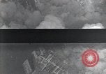 Standbild Luftaufnahmen Japan, 1945, aus Sekunde 19 historischem Filmmaterial Videoclip 65675074911