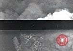 Standbild Luftaufnahmen Japan, 1945, aus Sekunde 20 historischem Filmmaterial Videoclip 65675074911