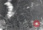 Standbild Luftaufnahmen Japan, 1945, aus Sekunde 56 historischem Filmmaterial Videoclip 65675074911