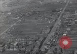 Immagine di Danni di bomba Kobe Giappone, 1945, secondo 14 filmato di repertorio 65675074918