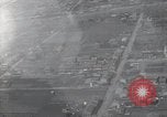 Immagine di Danni di bomba Kobe Giappone, 1945, secondo 18 filmato di repertorio 65675074918