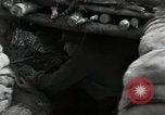 Standbild USA Soldaten Sui-ri Korea, 1951, aus Sekunde 59 historischem Filmmaterial Videoclip 65675074926