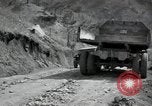 Standbild Lkws Kachil-Bong Korea, 1952, aus Sekunde 3 historischem Filmmaterial Videoclip 65675074932