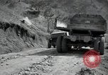 Standbild Lkws Kachil-Bong Korea, 1952, aus Sekunde 4 historischem Filmmaterial Videoclip 65675074932