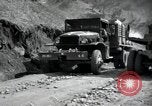Standbild Lkws Kachil-Bong Korea, 1952, aus Sekunde 23 historischem Filmmaterial Videoclip 65675074932