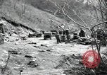 Standbild Lkws Kachil-Bong Korea, 1952, aus Sekunde 37 historischem Filmmaterial Videoclip 65675074932