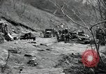 Standbild Lkws Kachil-Bong Korea, 1952, aus Sekunde 46 historischem Filmmaterial Videoclip 65675074932