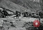 Standbild Lkws Kachil-Bong Korea, 1952, aus Sekunde 54 historischem Filmmaterial Videoclip 65675074932