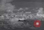 Standbild B-24 Liberator Bomber Guadalcanal Salomonen, 1943, aus Sekunde 8 historischem Filmmaterial Videoclip 65675074949