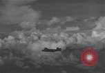 Standbild B-24 Liberator Bomber Guadalcanal Salomonen, 1943, aus Sekunde 9 historischem Filmmaterial Videoclip 65675074949