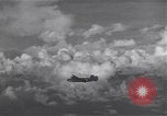 Standbild B-24 Liberator Bomber Guadalcanal Salomonen, 1943, aus Sekunde 10 historischem Filmmaterial Videoclip 65675074949