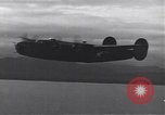 Standbild B-24 Befreier Guadalcanal Salomonen, 1943, aus Sekunde 17 historischem Filmmaterial Videoclip 65675074952