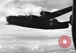 Standbild B-24 Befreier Guadalcanal Salomonen, 1943, aus Sekunde 29 historischem Filmmaterial Videoclip 65675074952