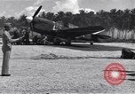 Immagine di 44Th Fighter Squadron Cerimonia di premiazione Guadalcanal nelle Isole Salomone, 1943, secondo 15 filmato di repertorio 65675074953