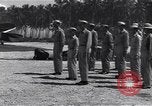 Immagine di 44Th Fighter Squadron Cerimonia di premiazione Guadalcanal nelle Isole Salomone, 1943, secondo 18 filmato di repertorio 65675074953