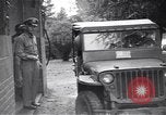 Immagine di General J Lawton Collins A Taegu in Corea, 1950, secondo 3 filmato di repertorio 65675074976