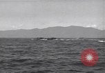 Standbild landing vehicle tracked Lingayen Philippinen, 1945, aus Sekunde 7 historischem Filmmaterial Videoclip 65675074978