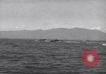 Standbild landing vehicle tracked Lingayen Philippinen, 1945, aus Sekunde 8 historischem Filmmaterial Videoclip 65675074978