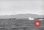 Standbild landing vehicle tracked Lingayen Philippinen, 1945, aus Sekunde 16 historischem Filmmaterial Videoclip 65675074978