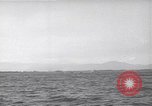 Standbild landing vehicle tracked Lingayen Philippinen, 1945, aus Sekunde 24 historischem Filmmaterial Videoclip 65675074978