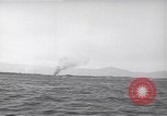 Standbild landing vehicle tracked Lingayen Philippinen, 1945, aus Sekunde 29 historischem Filmmaterial Videoclip 65675074978