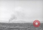 Standbild landing vehicle tracked Lingayen Philippinen, 1945, aus Sekunde 43 historischem Filmmaterial Videoclip 65675074978