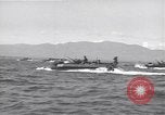 Standbild landing vehicle tracked Lingayen Philippinen, 1945, aus Sekunde 47 historischem Filmmaterial Videoclip 65675074978