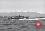 Standbild landing vehicle tracked Lingayen Philippinen, 1945, aus Sekunde 50 historischem Filmmaterial Videoclip 65675074978